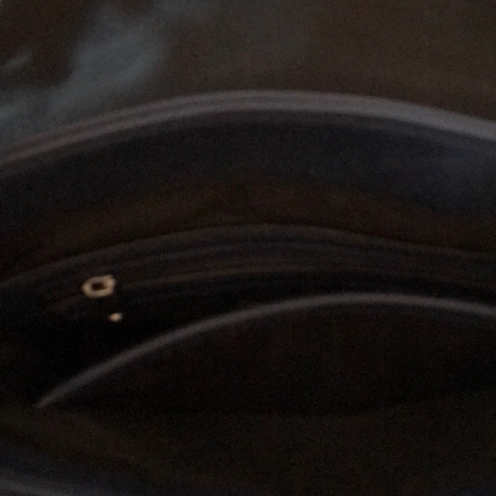 NICOLE MILLER NAVY CROSSBODY RETAIL 68.00 NWT - Picture 5 of 8